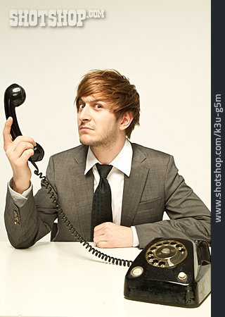 
                Geschäftsmann, Genervt, Telefonieren                   
