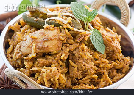 
                Curry, Hühnchen, Biryani                   