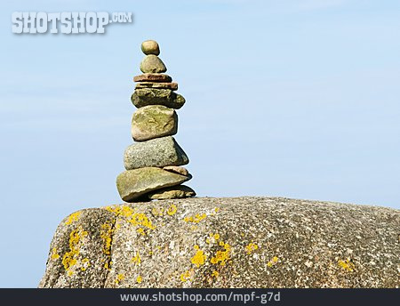 
                Balance, Steinmännchen, Steinstapel                   