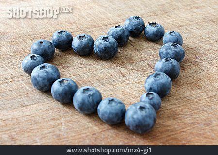 
                Beerenfrucht, Herzform, Blaubeere                   