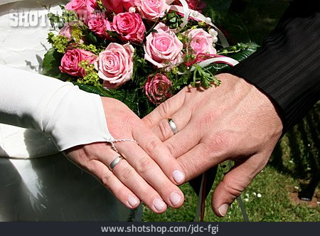 
                Hochzeit, Eheschließung, Verheiratet                   