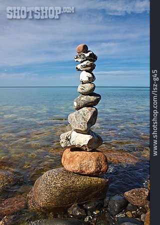 
                Balance, Ostsee, Steinmännchen                   