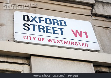 
                Straßenschild, City Of Westminster, Oxford Street                   
