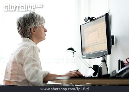 
                Frau, Computer, Büroarbeit, Computerarbeit                   