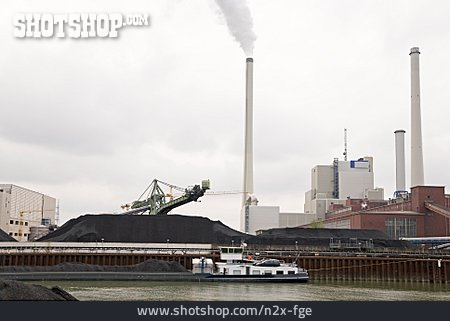 
                Kohlekraftwerk, Industriegebiet                   