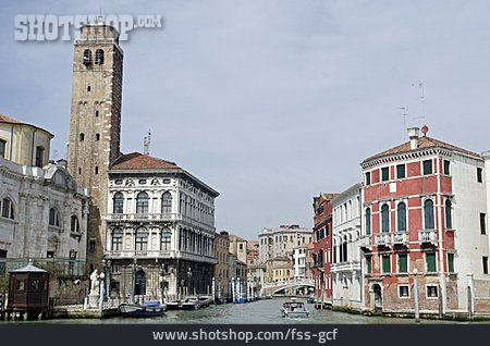 
                Venedig, Palazzo, San Geremia                   