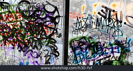 
                Fenster, Graffiti, Schmiererei, Subkultur                   