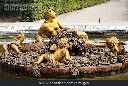 
                Skulptur, Versailles, Brunnenfigur                   