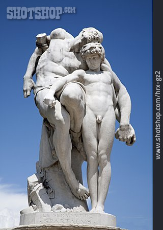 
                Statue, Le Serment De Spartacus                   