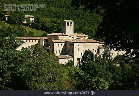 
                Kloster, Fonte Avellana                   