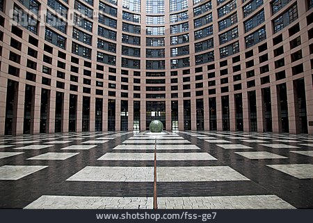 
                Europa, Europäisches Parlament, Straßburg, Louise Weiss Haus                   