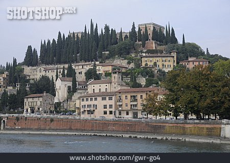 
                Verona, Castel San Pietro                   