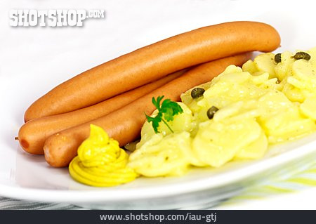 
                Kartoffelsalat, Wiener Würstchen                   