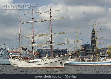 
                Schifffahrt, Hamburger Hafen, Hafengeburtstag                   