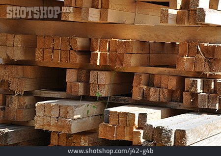 
                Bauholz, Holzbalken, Baumaterial                   