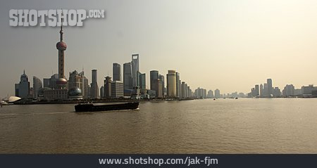 
                Skyline, Huangpu, Schanghai                   