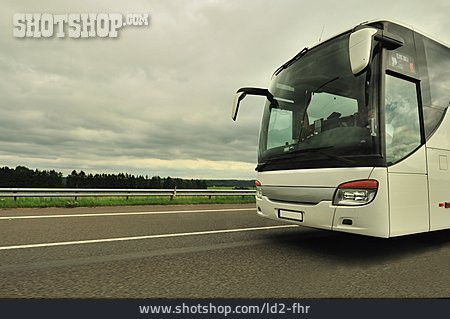 
                Bus, Reisebus                   