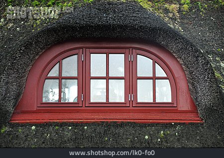 
                Dachfenster, Reetdach, Dachgaube                   
