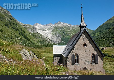 
                Berglandschaft, Kapelle                   