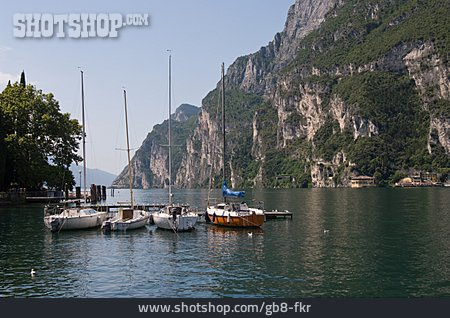 
                Segelboot, Italien, Gardasee                   