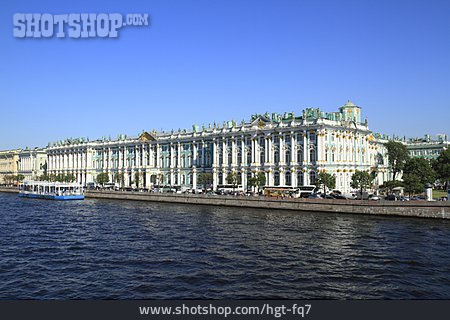 
                Sankt Petersburg, Winterpalast, Newa                   