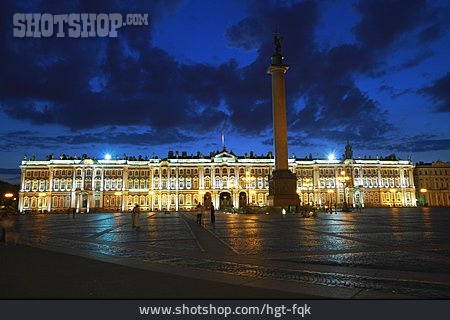 
                Schlossplatz, Sankt Petersburg, Winterpalast                   
