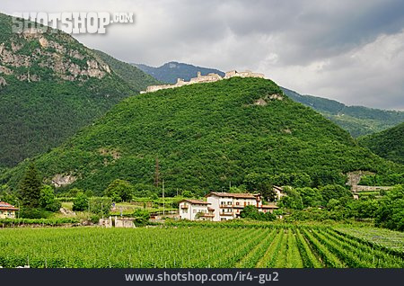 
                Trentino, Castel Beseno, Beseno                   