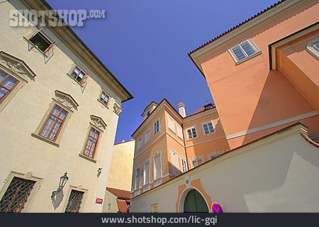 
                Wohnhaus, Prag                   