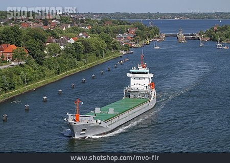 
                Binnenschifffahrt, Frachtschiff, Holtenau, Kiel-holtenau, Nord-ostsee-kanal                   