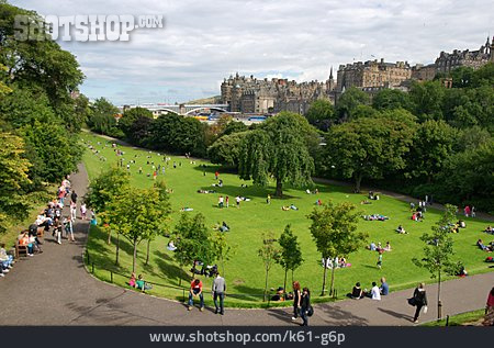 
                Park, Edinburgh                   
