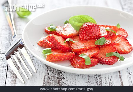 
                Erdbeere, Vegetarisch, Carpaccio                   