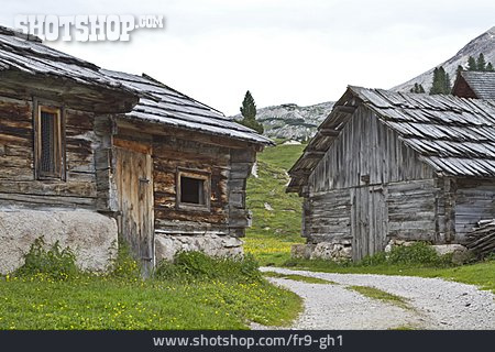 
                Hütte, Berghütte                   