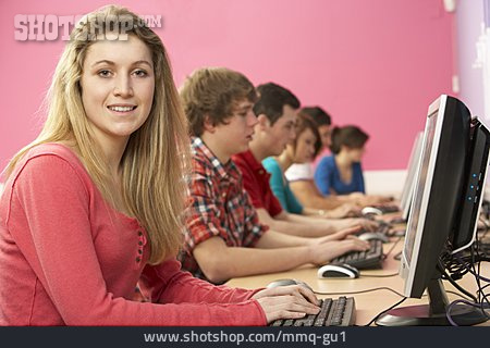 
                Schulklasse, E-learning                   