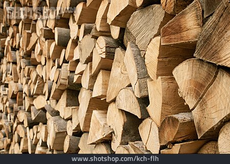 
                Holz, Holzstapel, Holzindustrie                   