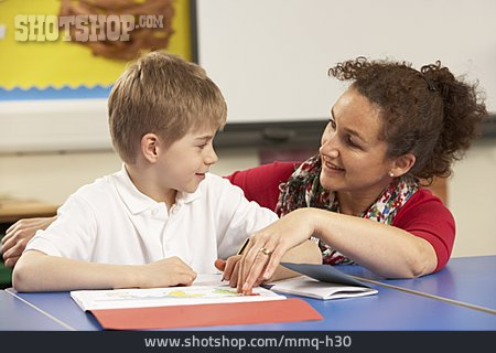 
                Lehrerin, Nachhilfe, Grundschüler                   