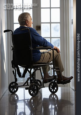 
                Gehbehindert, Behinderung, Rollstuhlfahrer                   
