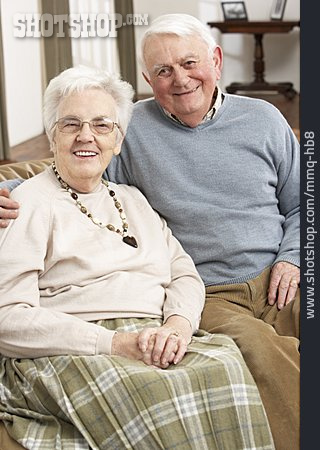 
                Zusammenhalt, Seniorenpaar                   
