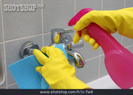 
                Waschbecken, Hausfrau, Putzhandschuhe                   