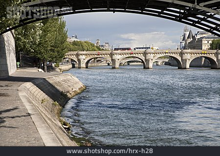 
                Paris, Ile De La Cité, Pont Neuf, Seinebrücke                   