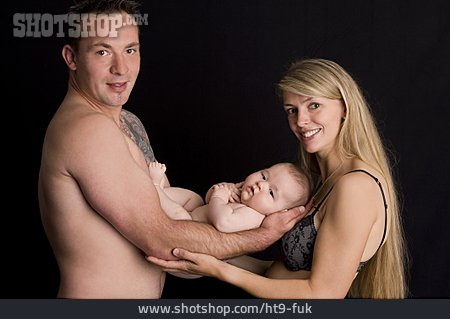 
                Baby, Eltern, Familie, Familienporträt                   