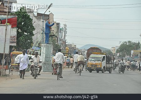 
                Städtisches Leben, Straßenverkehr, Indien                   