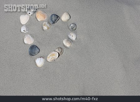 
                Sand, Muschel, Herz                   