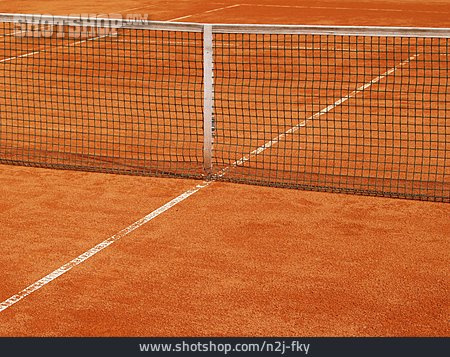 
                Tennisplatz, Tennisnetz, Sandplatz                   
