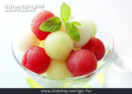 
                Dessert, Obstsalat, Melonenbällchen                   