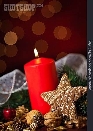 
                Kerze, Weihnachtlich, Adventzeit                   