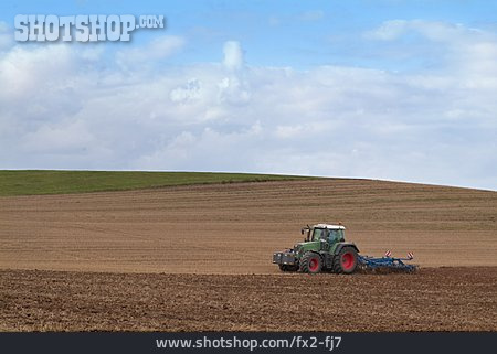
                Landwirtschaft, Agrarwirtschaft, Feldarbeit                   