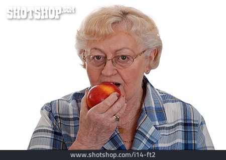 
                Seniorin, Apfel, Abbeißen                   
