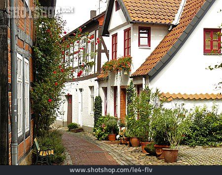
                Altstadt, Gasse, Fachwerkhaus, Nienburg                   