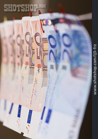 
                Euro, Geldschein, Geldwäsche                   
