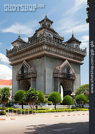 
                Triumphbogen, Vientiane, Patou Xai                   